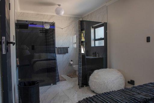 0 Bedroom Property for Sale in Table View Western Cape